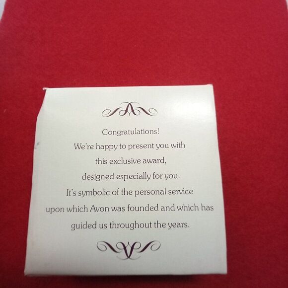 Vintage Avon Victorian Lady Pendant Silver tone metal Chain & box Cottagecore - Picture 3 of 8